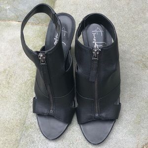 Franco Sarto zip up wedge